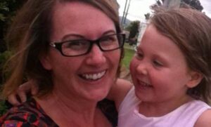 body acceptance - happy mum with daughter