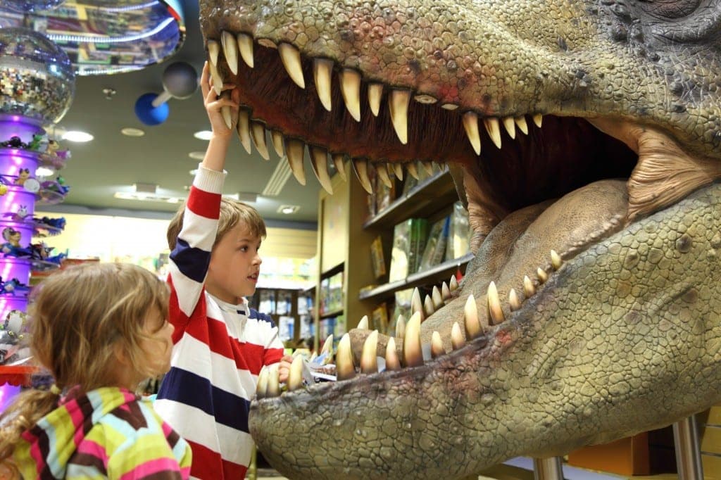 Places to take kids who love Dinosaurs Brisbane & beyond! (2022)
