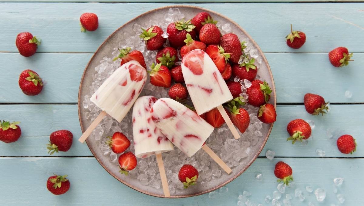 Strawberries & Cream Ice Blocks