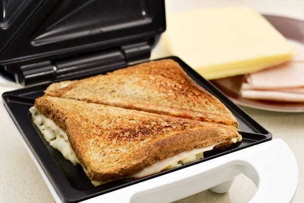 Jaffle fillings in a sandwich press