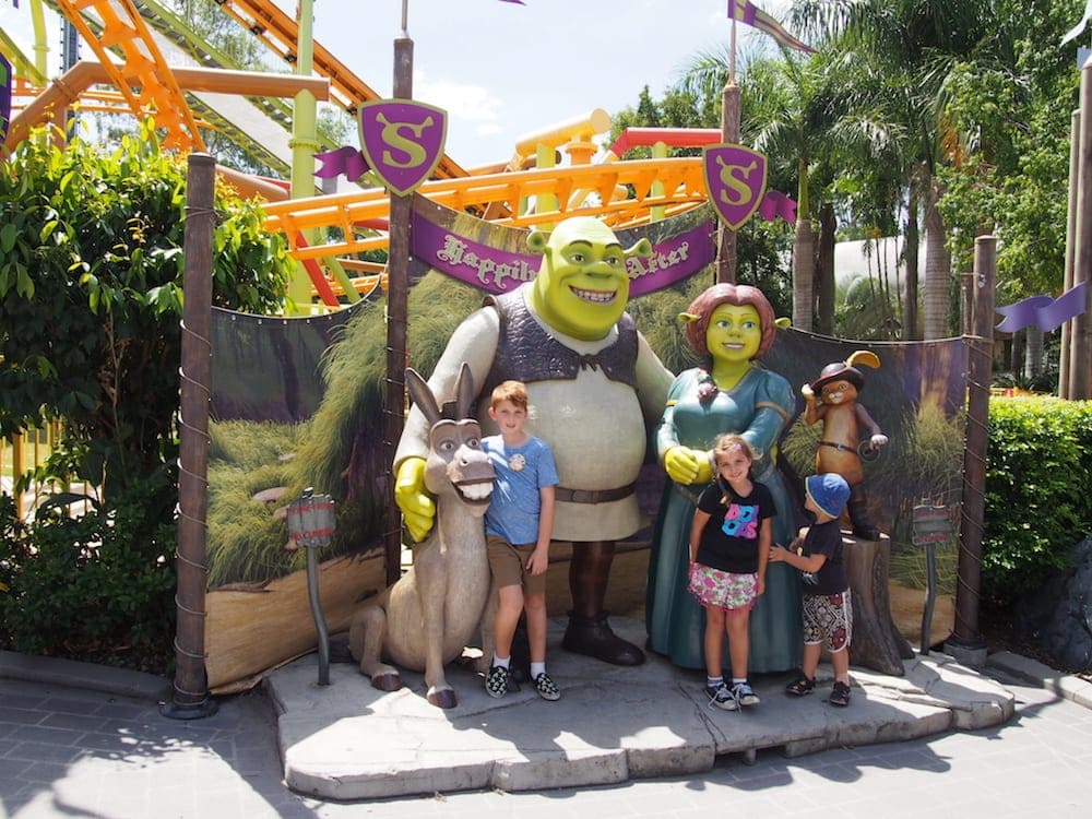 shrek family at dreamworld for families