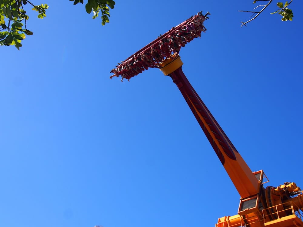 claw ride at dreamworld for families