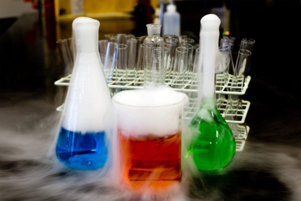 Dry Ice experiments feature