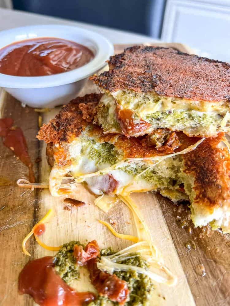 Pesto Grilled Cheese Sandwich