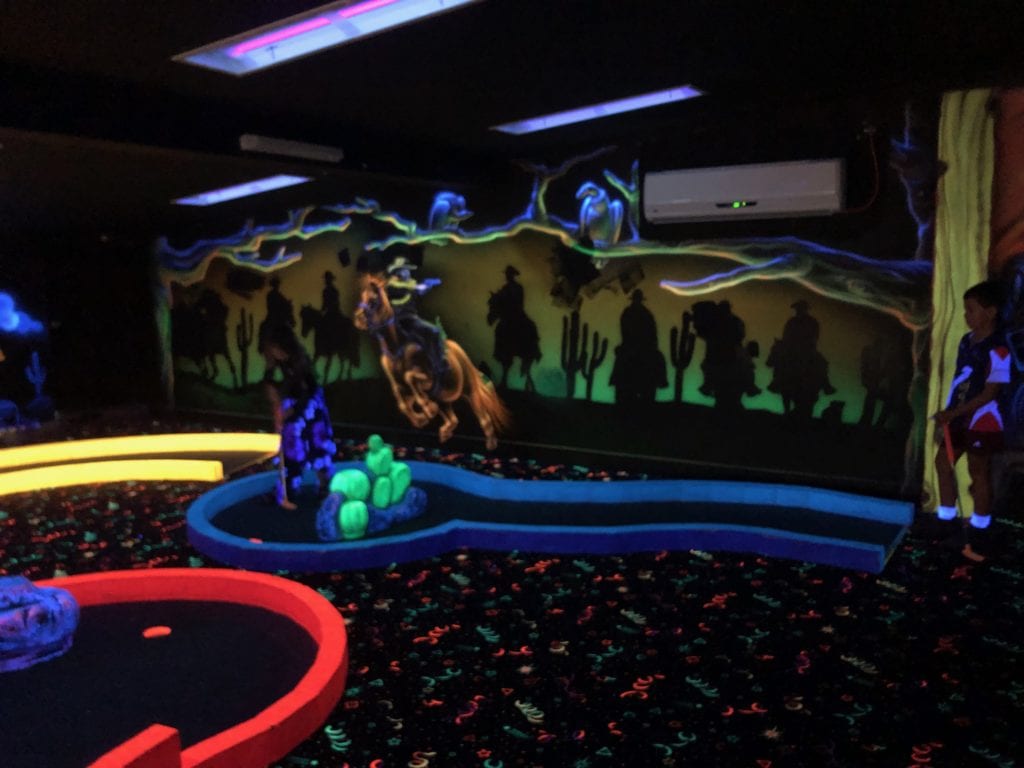 Glow in the dark mini golf Brisbane