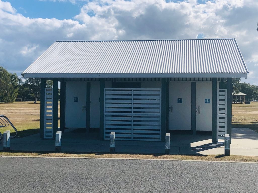 Nudgee Beach toilets