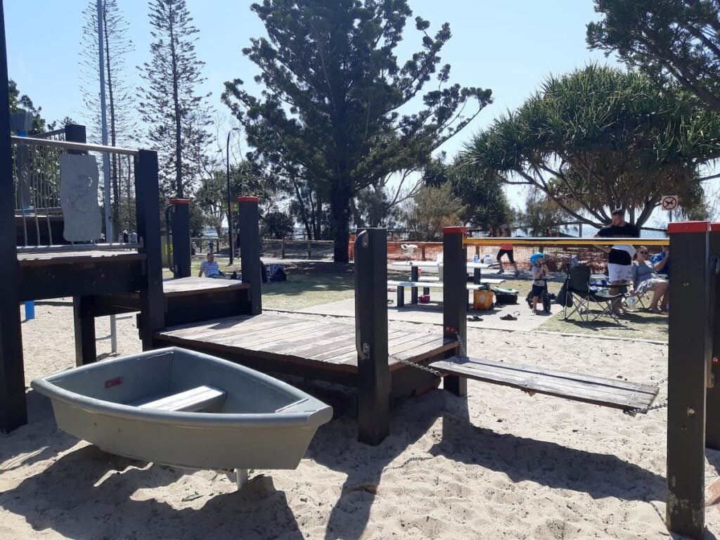 Wynnum Wading Pool Park & Playground is a Splashing Good Time!