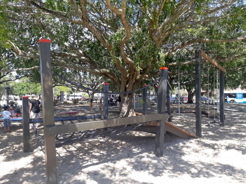 Wynnum Wading Pool Park & Playground is a Splashing Good Time!