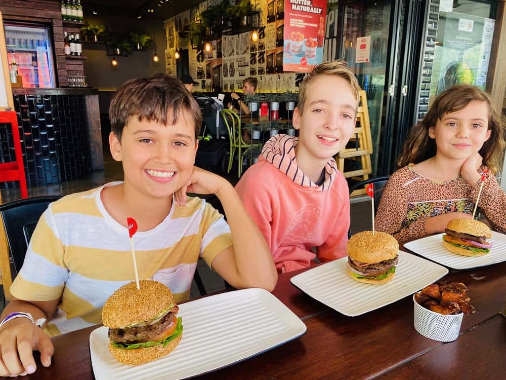 3 kids eat free in Brisbane