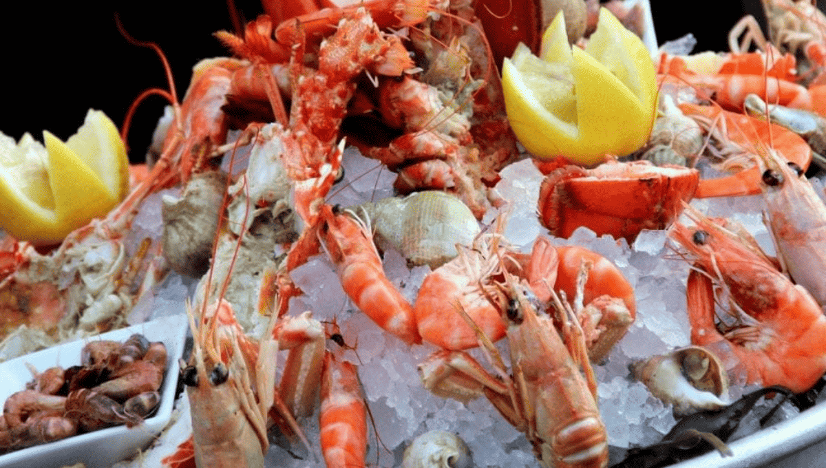 Fresh Prawns and Crabs