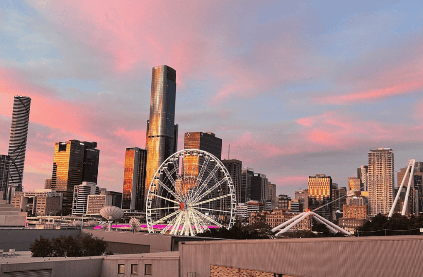 Rydges South Bank Brisbane - view of South Bank from 5th floor
